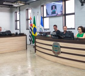 CPI convida ex-secretário de Educação de Limeira para prestar esclarecimentos sobre compra de kits de robótica