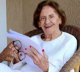 Laura Cardoso, um dos grandes nomes da dramaturgia brasileira, morre aos 98 anos