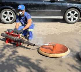 Prefeitura realiza dedetização de rede de esgoto em Cordeirópolis