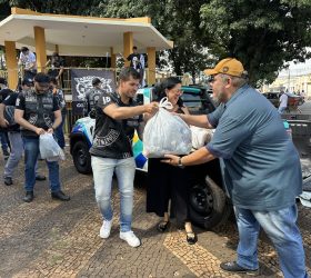 Drive-Thru do Agasalho arrecada 400 kg de roupas em Iracemápolis