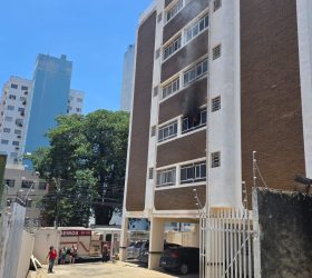 Incêndio destrói apartamento e deixa dois gatos carbonizados em Piracicaba
