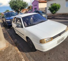 Carro furtado é recuperado pela ROMU de Limeira em via pública
