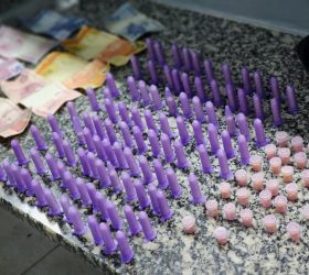 GCM de Limeira prende suspeito por tráfico e apreende mais de 130 porções de drogas no Antônio Simonetti