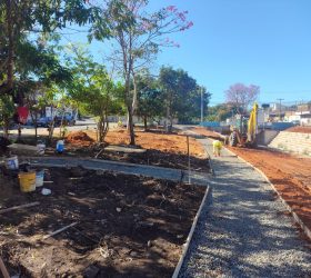 Demarcação de pista de caminhada projeta como ficará futuro Pq. Socioambiental no Jd. Santa Emília em Hortolândia