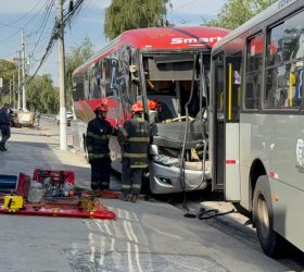 Ônibus fica sem freio e provoca acidente com seis veículos em Campinas