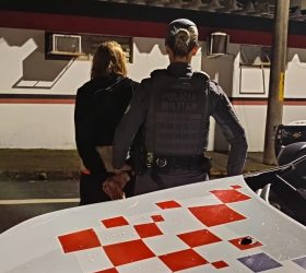 Mulher procurada por tráfico de drogas é presa no Nossa Senhora das Dores, em Limeira
