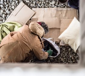 Câmara de Limeira aprova diretrizes para incentivo ao retorno de pessoas em situação de rua às cidades de origem