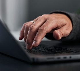 Nove em cada dez pessoas já foram alvo de tentativas de golpes digitais no estado de SP