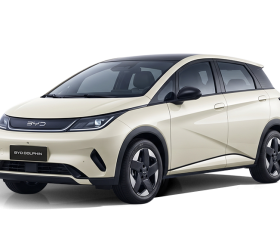 BYD Dolphin Mini 2027 chega com pneus novos e mudanças no visual; veja preços