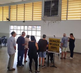 Vacinação contra Influenza é realizada durante encontro da Terceira Idade em Iracemápolis