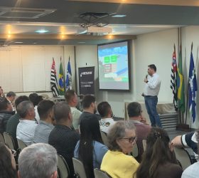 Encontro reúne cerca de 100 produtores para discutir potencial da cafeicultura em Limeira e região